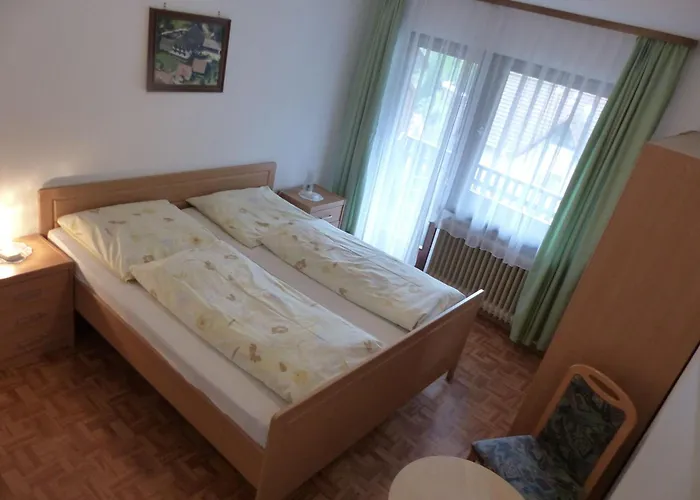 ゲストハウス Kuryhof 3*